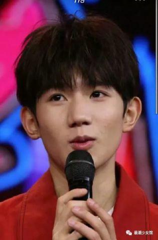 帅哥明星网红照片高清,揭秘当红帅哥明星网红的帅气瞬间