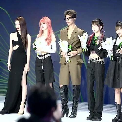 明星网红同台照片,明星网红同框，跨界盛宴精彩瞬间