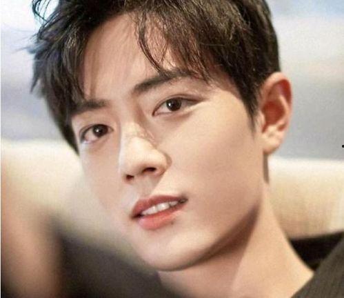 戴眼镜男生明星网红,揭秘戴镜网红的时尚风采