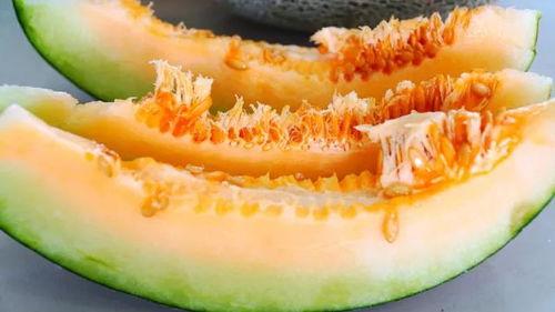 黑虎哈密瓜种子可以吃吗,可食用之谜揭晓
