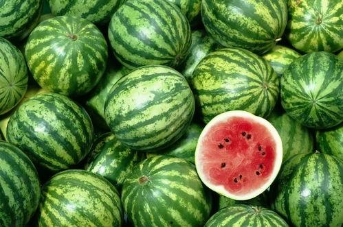 最近吃瓜爆料怎么这么多,近期娱乐圈爆料频出，揭秘明星幕后故事”