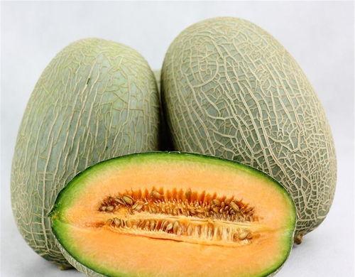 黑妹吃哈密瓜小视频,甜蜜瞬间引网友热议