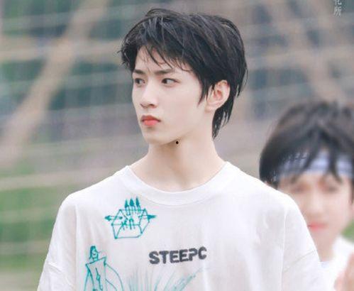 刘耀文宋亚轩吃瓜爆料,娱乐圈背后的惊人真相