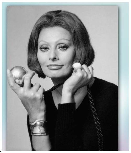 颧骨高的明星网红,揭秘颧骨高明星网红的独特风采