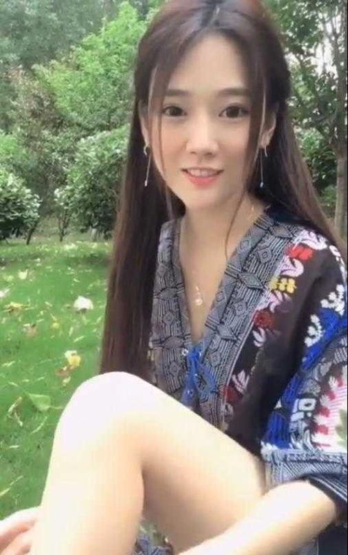 中国明星网红图片女性,中国明星网红的时尚风采解析