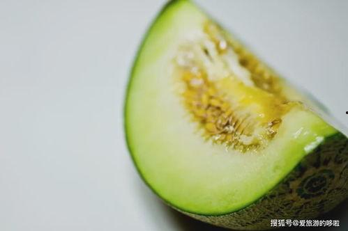 黑妹搞笑视频吃哈密瓜,哈密瓜大挑战，笑果满满！