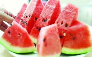 吃瓜会黑便么还是便秘呢,黑便还是便秘之谜