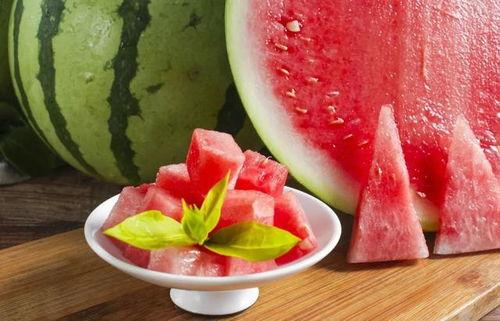 黑瓜吃瓜,揭秘娱乐圈的瓜田秘闻