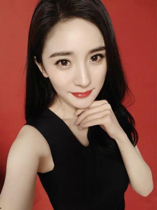 大明星网红照片,揭秘大明星网红的幕后瞬间