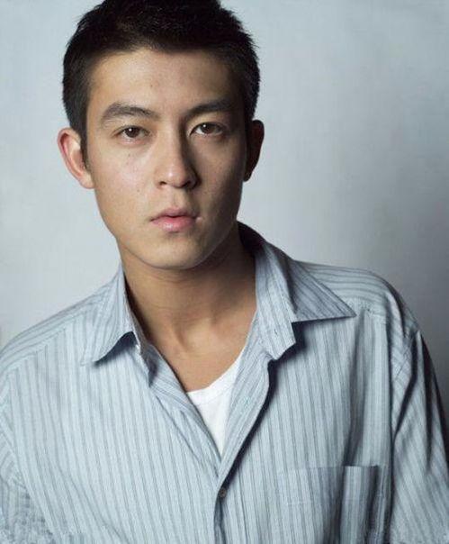 寸头明星网红是谁,揭秘当红网红的时尚寸头造型